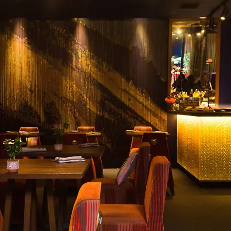 1k Hotell 4*