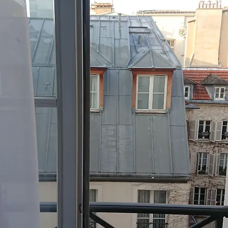 1k 4* Paris