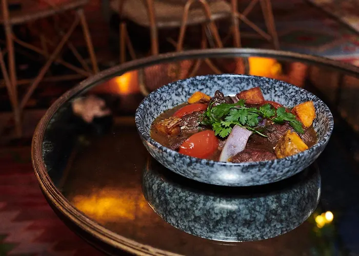 1k Отель Париж