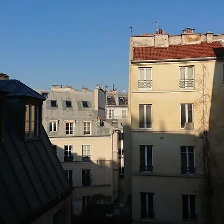1k 4* Paris