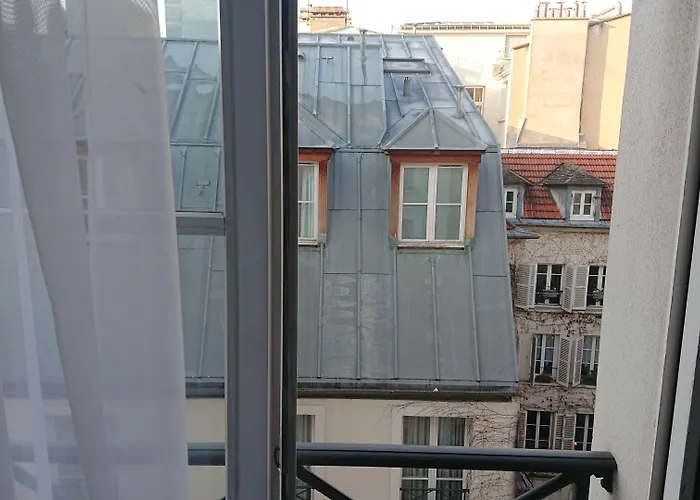 1k 4* Paris